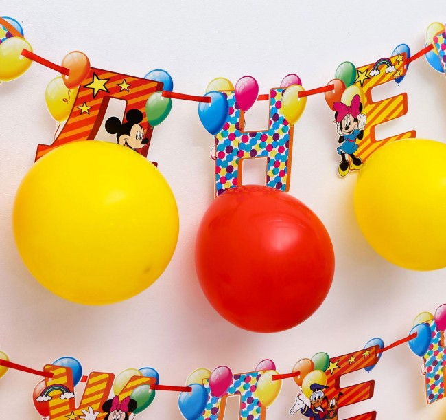 Гирлянда на ленте с воздушными шарами  Микки Маус и друзья «С Днем Рождения!»